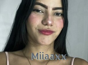 Miiaaxx