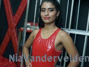 NiaVandervelden