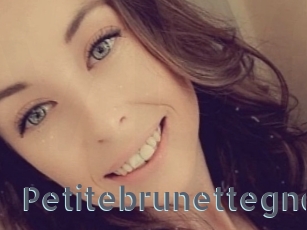 Petitebrunettegnd