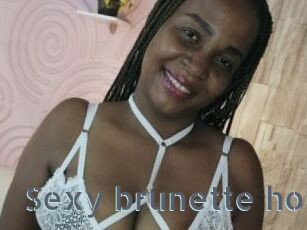 Sexy_brunette_hot